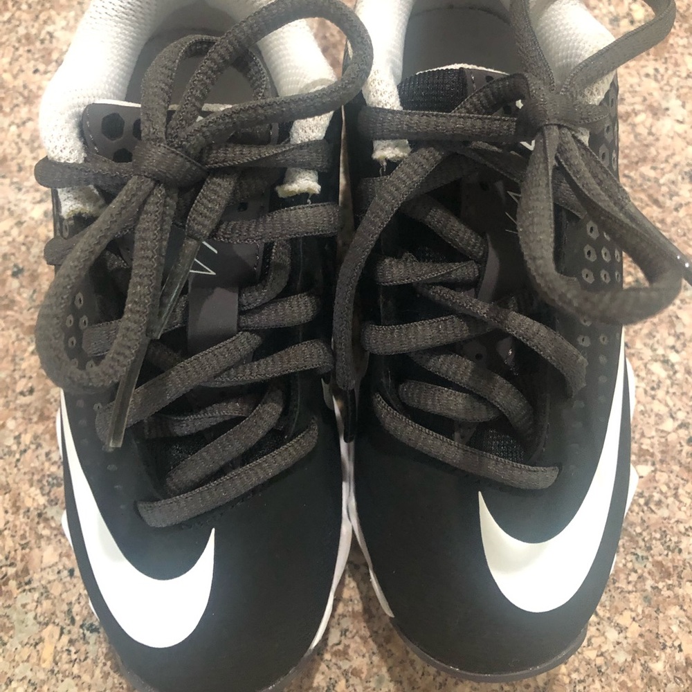 little Boys Nike Fast FLex baseball cleats. Size 10